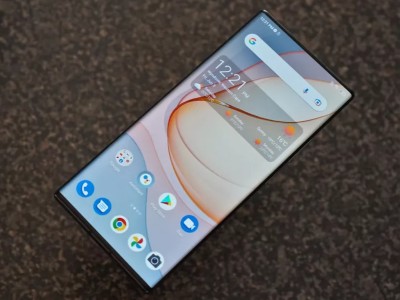   ZTE Axon 40 Ultra.     