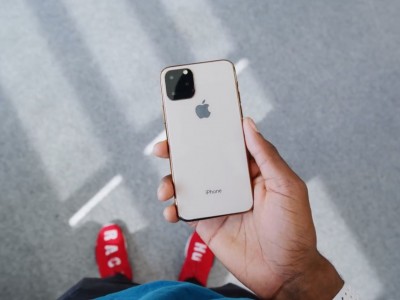 iPhone 11 Pro Max       Android