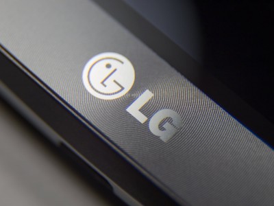 LG G7 One:    Snapdragon 835   Android