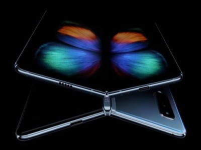 Samsung      Galaxy Fold