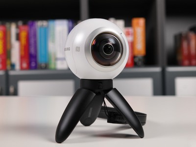 Samsung     Gear 360