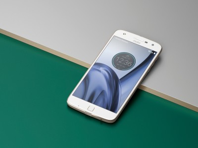    Moto X4  Moto Z2 Play   