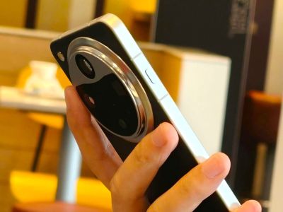 oppo----find-x8-ultra--iphone-16-pro-max-
