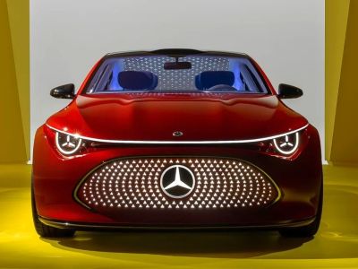   Mercedes-Benz     Tesla