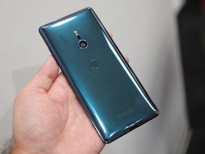 Sony Xperia XZ3:  ,     