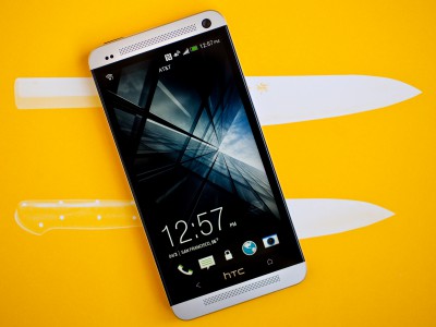 HTC One    2013 