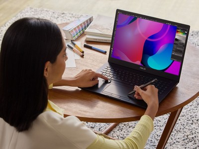 ASUS ProArt Studiobook Pro 16 OLED:    