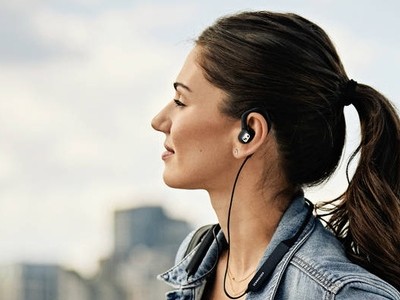 Sennheiser    Bluetooth-  