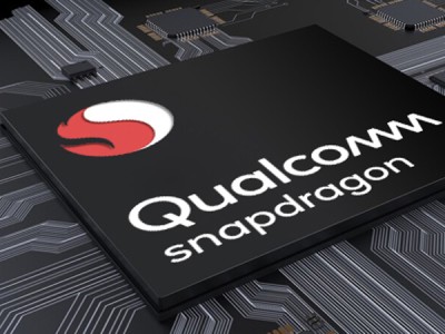 Qualcomm   :   Snapdragon 7+ Gen 1