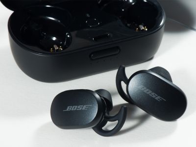  Bose QuietComfort Earbuds:     