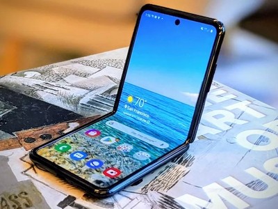     Samsung Galaxy Z Fold 2  Galaxy Z Flip 5G