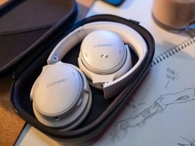  Bose QuietComfort 45      