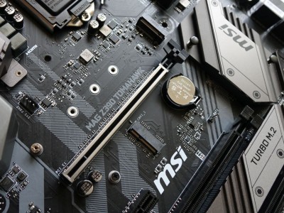 MSI       Intel Core 10- 