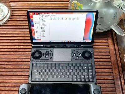 GPD     Ryzen 7   