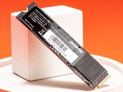  SSD Digma TOP 8: PCI-E 4.0    4 