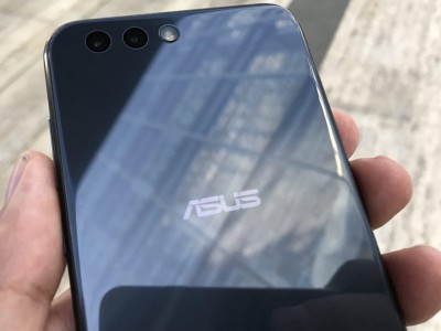  ASUS ZenFone 4:       ? 