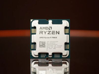   Ryzen 9 7900X:      Core i9-12900K 