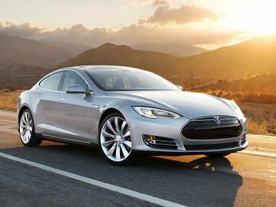  Tesla Model S     