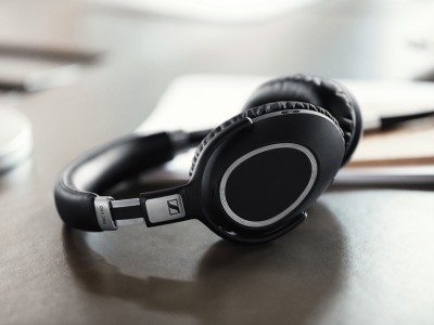  Sennheiser PXC 550 Wireless   30    