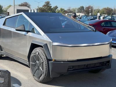 Tesla    Cybertruck -   