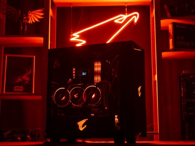 AORUS PC:    