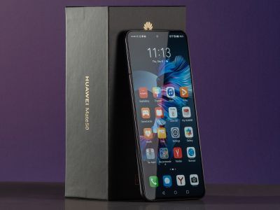  HUAWEI Mate 50:   