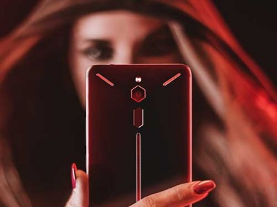 Nubia Red Magic    10   