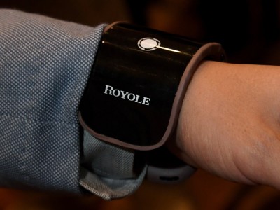  Royole FlexPhone   