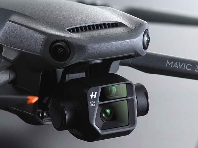 DJI     Mavic 3