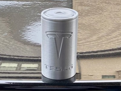      Tesla