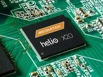 MediaTek Helio X20      Snapdragon 820