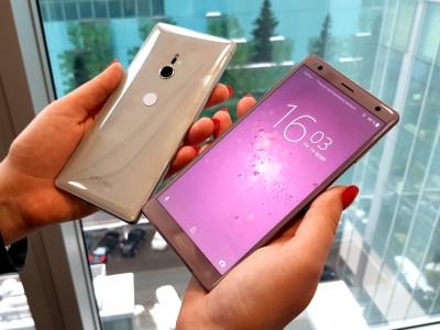 Sony Xperia XZ2       