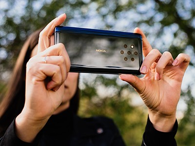  Nokia 9 PureView:  