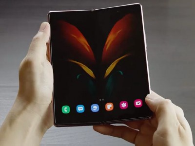  Samsung Galaxy Z Fold 2     