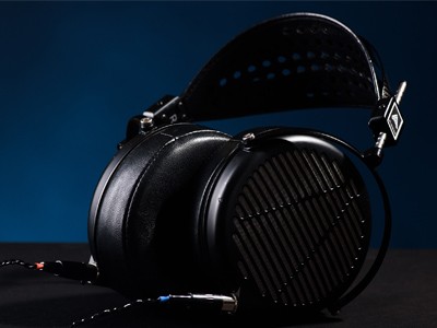  Audeze LCD-MX4:  