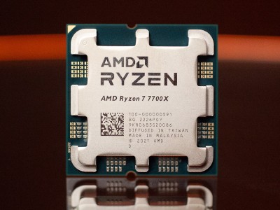      Ryzen 7 7800X  Ryzen 3 7300X  Geekbench 5